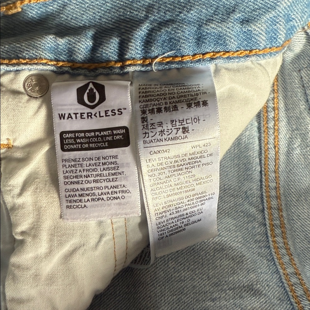 Levi's Light Blue Distressed Jean Shorts - Picture 5 of 8